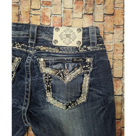 Miss Me  Cropped Jean Blue Pockets Rhinestone Embroidered Crop Low Rise 27 - Picture 4 of 11
